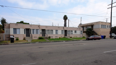 401-409 W Regent St in Inglewood, CA - Building Photo - Building Photo