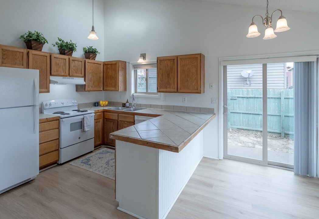 520 Wamsley Way in Rifle, CO - Building Photo