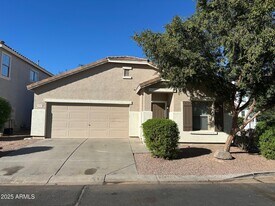 2767 S Sailors Way in Gilbert, AZ - Building Photo