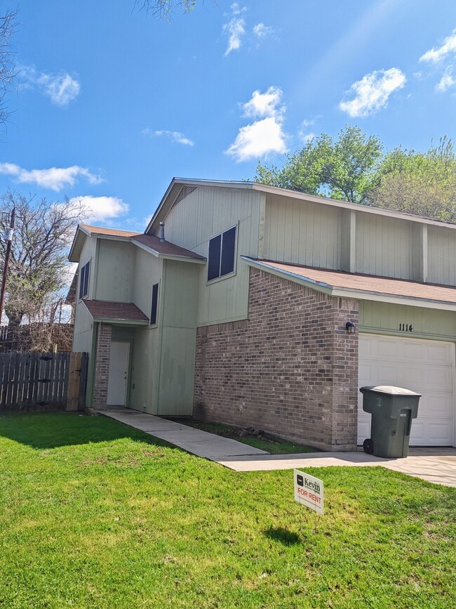 property at 1114 Royal Crest Dr