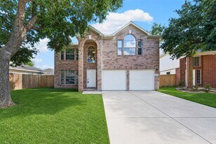 17243 Valemist Ct in Houston, TX - Building Photo