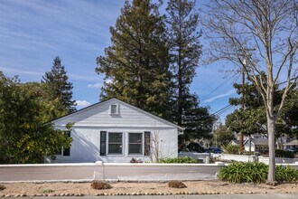 2796 Cowper St in Palo Alto, CA - Building Photo - Building Photo