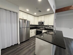 4999 Dover Cir in Orlando, FL - Building Photo - Building Photo