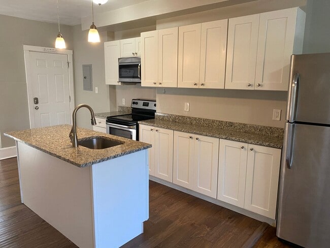 528 E King St in Lancaster, PA - Building Photo - Building Photo