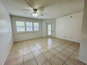 630 S Park Rd in Hollywood, FL - Building Photo - Building Photo