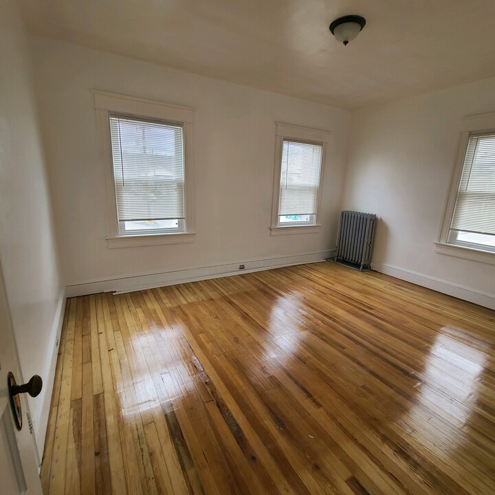 1001 Wheeler Ave, Unit Apt #2 in Scranton, PA - Foto de edificio