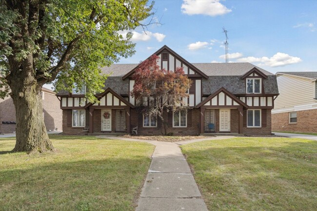 property at 5427-5433 Glenridge Dr