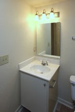Stoneybrook in Greensboro, NC - Foto de edificio - Building Photo