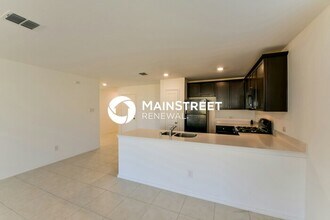 332 Dry Cyn Wy in Fort Worth, TX - Building Photo - Building Photo