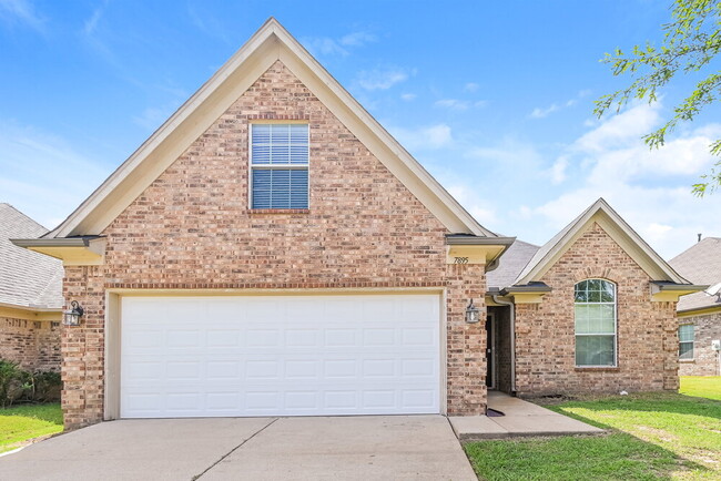 property at 7895 Ridgedale Dr