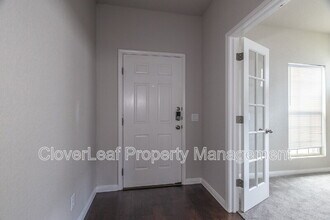 720 Red Barn Bnd in New Braunfels, TX - Building Photo - Building Photo