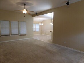 3201 Nacogdoches Dr in Corpus Christi, TX - Building Photo - Building Photo