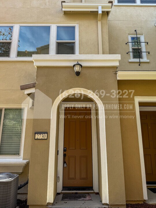 2730 Ferrara Cir in San Jose, CA - Building Photo