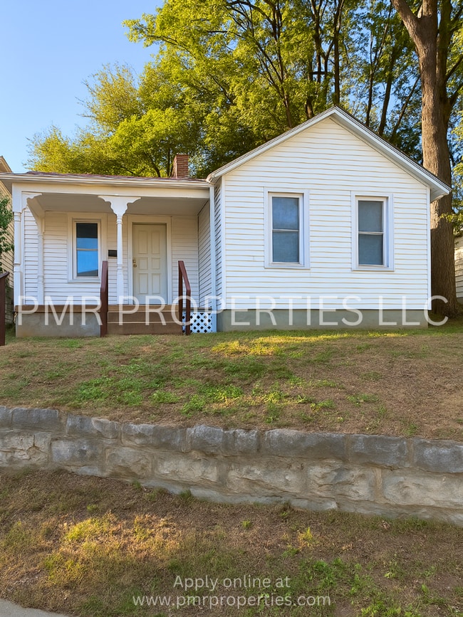 property at 1910 Washington Ave