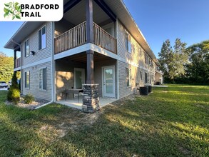 1215 Corporate Dr in Adrian, MI - Building Photo - Building Photo