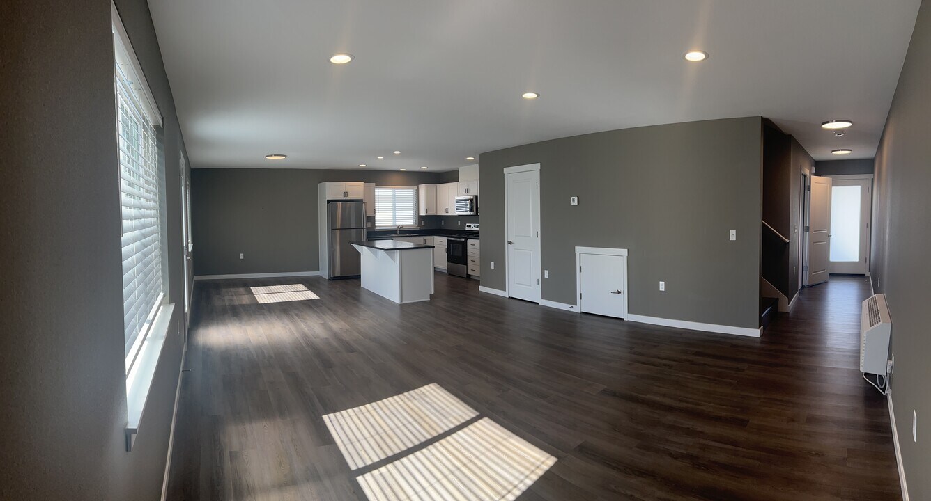 2418 Strong Heights Ln SE in Salem, OR - Building Photo