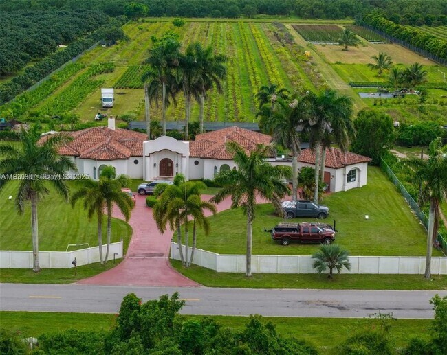 20970 SW 264th St in Homestead, FL - Building Photo - Building Photo