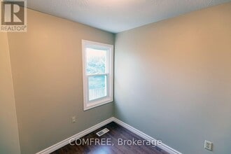 7591-7591 Scholfield Rd in Niagara Falls, ON - Building Photo - Building Photo