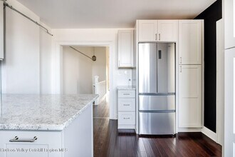 47 N Front St in Kingston, NY - Building Photo - Building Photo