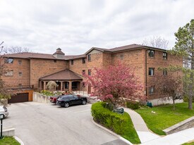 4 Albert St in Cambridge, ON - Building Photo