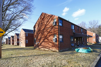 Neville Mansionettes in Neville Island, PA - Building Photo - Building Photo