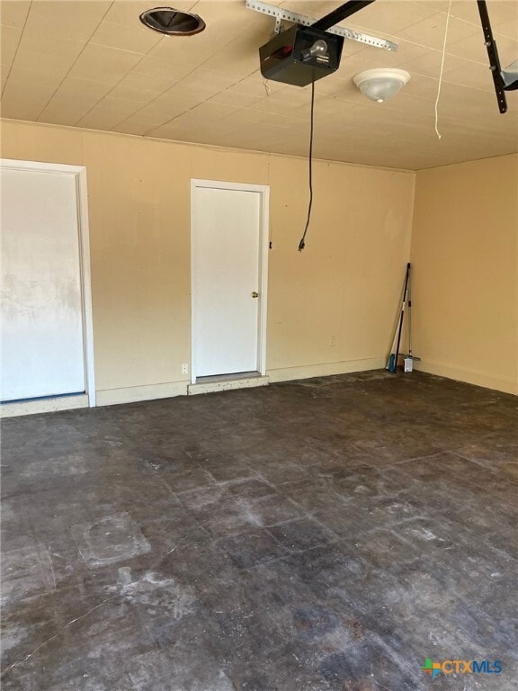 2206 E Locust Ave in Victoria, TX - Building Photo - Building Photo