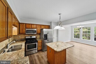 15743 Viewpoint Cir in Montclair, VA - Building Photo - Building Photo