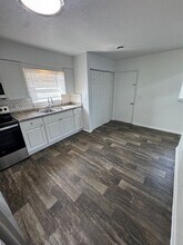 1640 NE 71st Pl in Ocala, FL - Foto de edificio - Building Photo