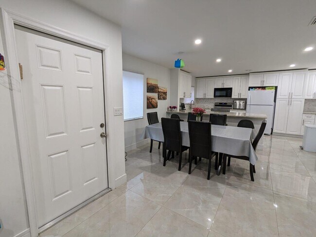 7710 Lago Del Mar Dr in Boca Raton, FL - Building Photo - Building Photo