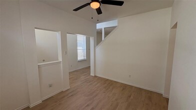 1513 Darjeeling Dr in Pflugerville, TX - Building Photo - Building Photo