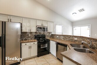 5345 Greta Garbo St in North Las Vegas, NV - Building Photo - Building Photo