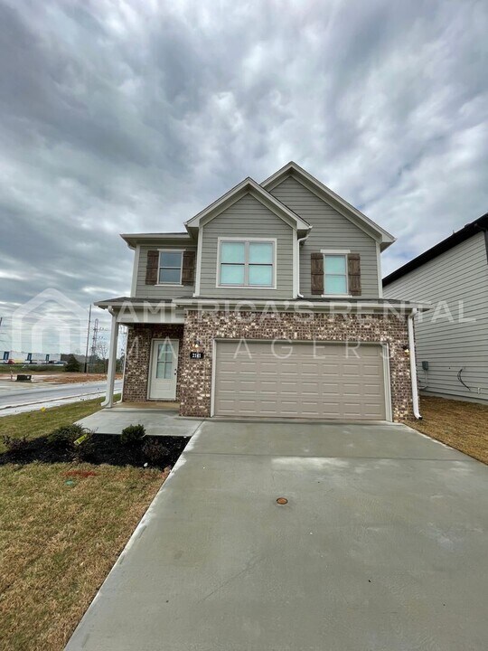 2141 Sullivan Dr in Cullman, AL - Building Photo