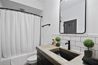 409 Sanford Ave in Columbia, MO - Building Photo - Building Photo