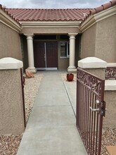 2513 Maddington Dr in Las Vegas, NV - Building Photo - Building Photo