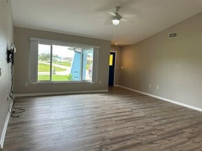 11098 Cheltenham Ave in Englewood, FL - Building Photo - Building Photo