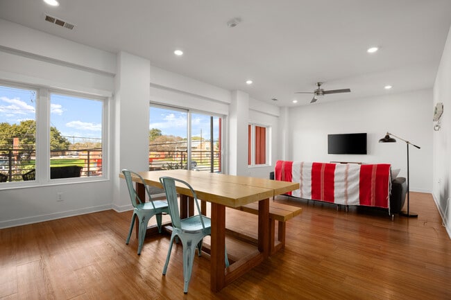 4361 S Congress Ave, Unit 207