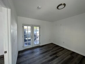 1734 W 85th St in Los Angeles, CA - Building Photo - Building Photo