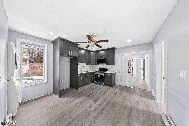 437 Morrissee Ave in Haledon, NJ - Building Photo - Building Photo