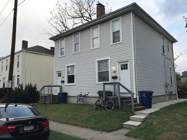 142-144-144 W Norwich Ave in Columbus, OH - Building Photo - Building Photo
