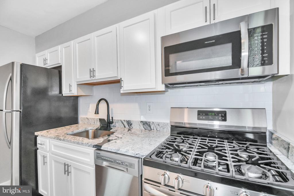 6623 10th St-Unit -A2 in Alexandria, VA - Building Photo