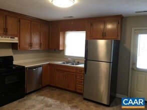 1388 5th St in Waynesboro, VA - Building Photo - Building Photo