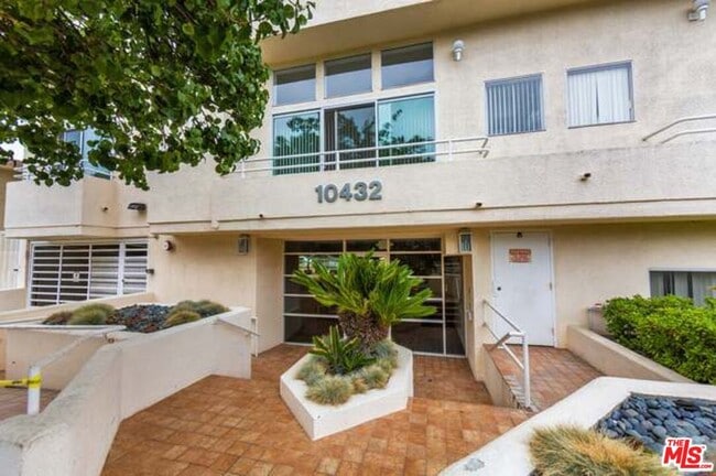 property at 10432 Eastborne Ave