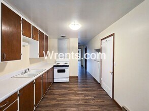 2006 E Dalton Ave-Unit -2006 E Dalton Upper in Spokane, WA - Building Photo - Building Photo