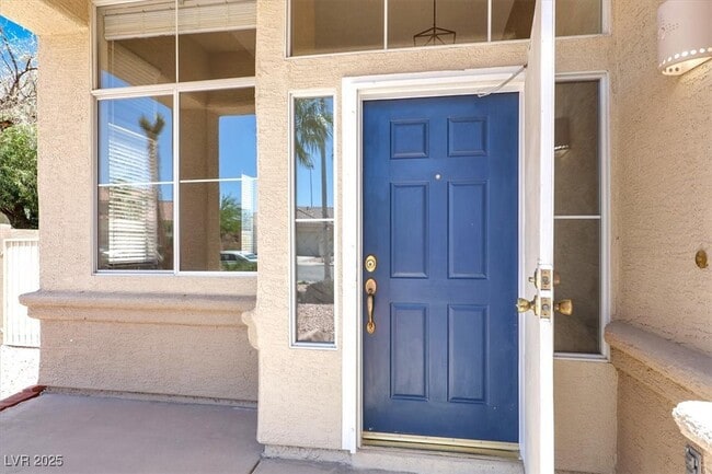 8 Desert Dawn Ln in Henderson, NV - Building Photo - Building Photo