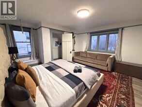 2029 Collingwood St in Vancouver, BC - Building Photo - Building Photo