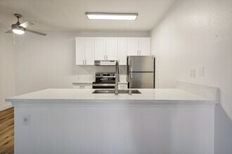 Valle at 9151 Kenwood in Spring Valley, CA - Building Photo - Building Photo
