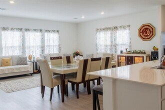 1404 Aquilla Dr in Leander, TX - Building Photo - Building Photo