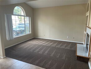 814 Sea Pines Ln in Las Vegas, NV - Building Photo - Building Photo