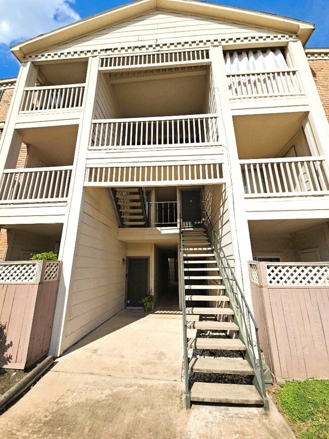 property at 2626 Holly Hall St