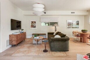 8754 Dorrington Ave in Los Angeles, CA - Building Photo